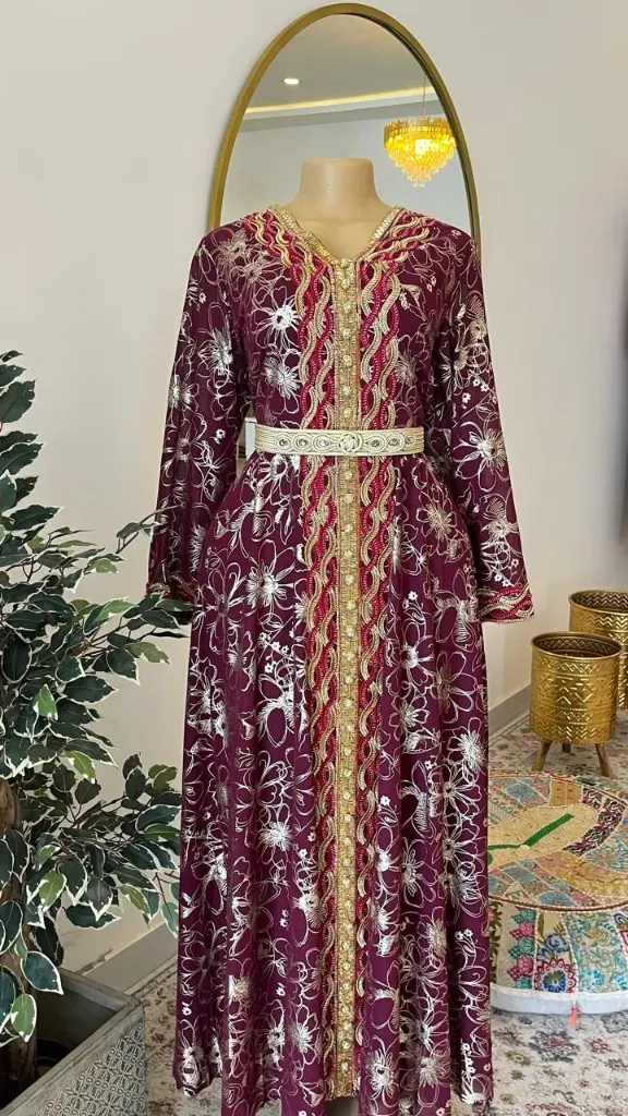 KS1135MSXL MAROON WITH RED BEADS AND GOLD PATTERNS        -SIZE XL