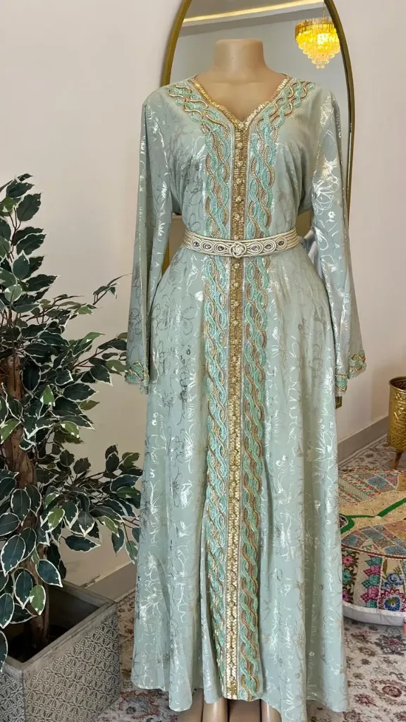 KS1135GRSM GREEN WITH GREEN BEADS AND GOLD PATTERNS