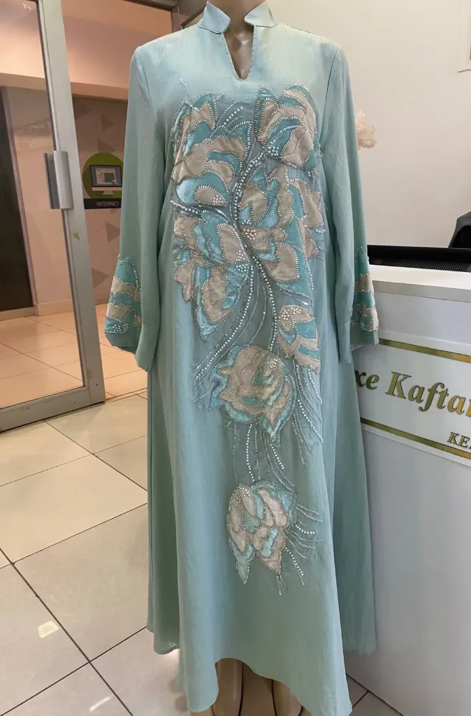 KS1151GRSS GREEN WITH WHITE SEQUINS                                           -SIZE S