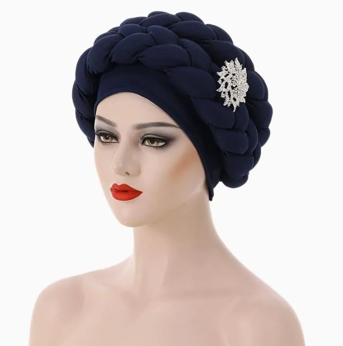 TU11NB NAVY BLUE WITH SILVER BROOCH
