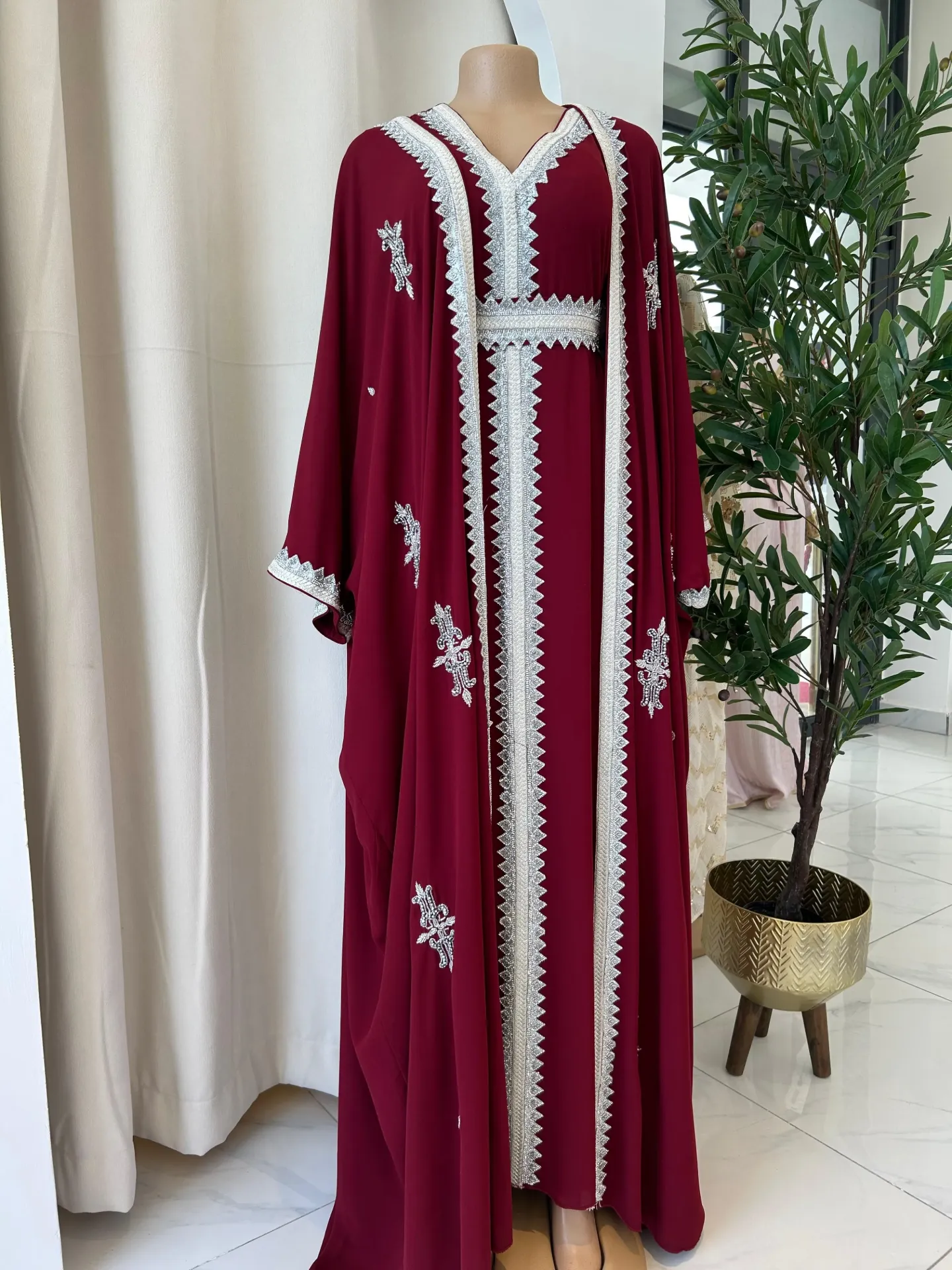 KS1299MSM MAROON WITH SILVER STONES TWO PIECE FREE SIZE DESIGN KAFTAN                         -SIZE M