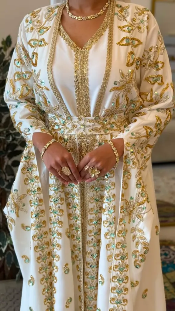 KS1340WSL WHITE WITH BEADS AND GREEN SEQUINS TWO PIECE KAFTAN