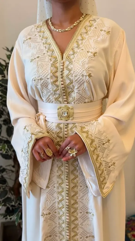 KS13555WSF WHITE WITH SQUARE EMBROIDERY MOROCCAN KAFTAN